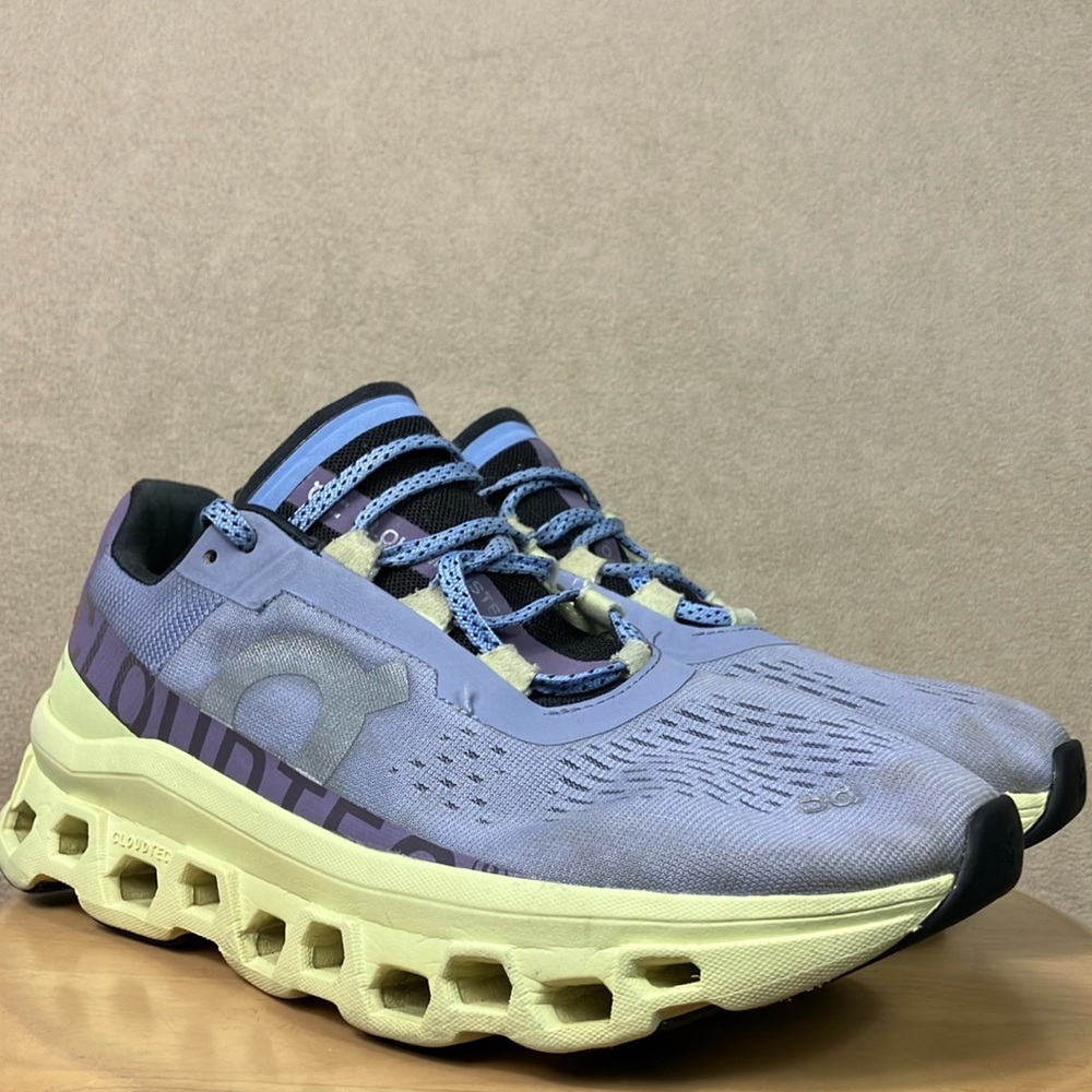 On Cloud Monster Running Athletic Training Sneaker Shoes Women’s size W10
